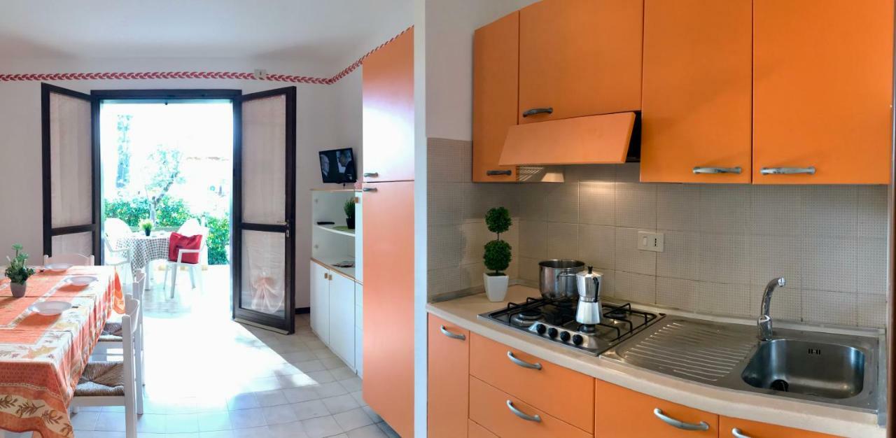 Residence Cinzia Pool Bibione Eksteriør billede